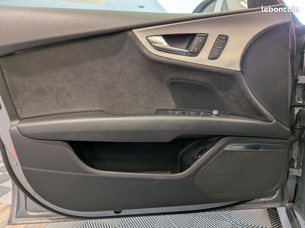 Audi a7 sportback 3.0 tdi 218 ch s line quattro sieges chauffants av / ar toit ouvrant etat proche du neuf (image 15)