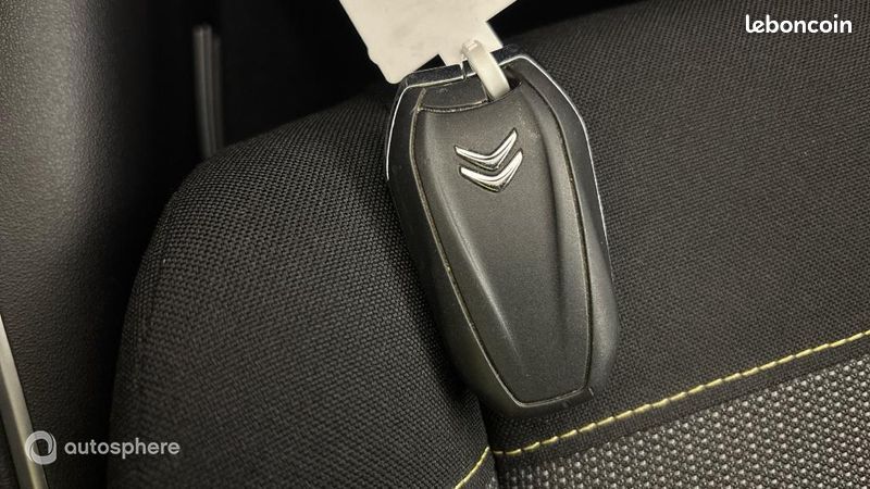 Citroen C3 1.2 PureTech 83ch S&S Shine (image 16)
