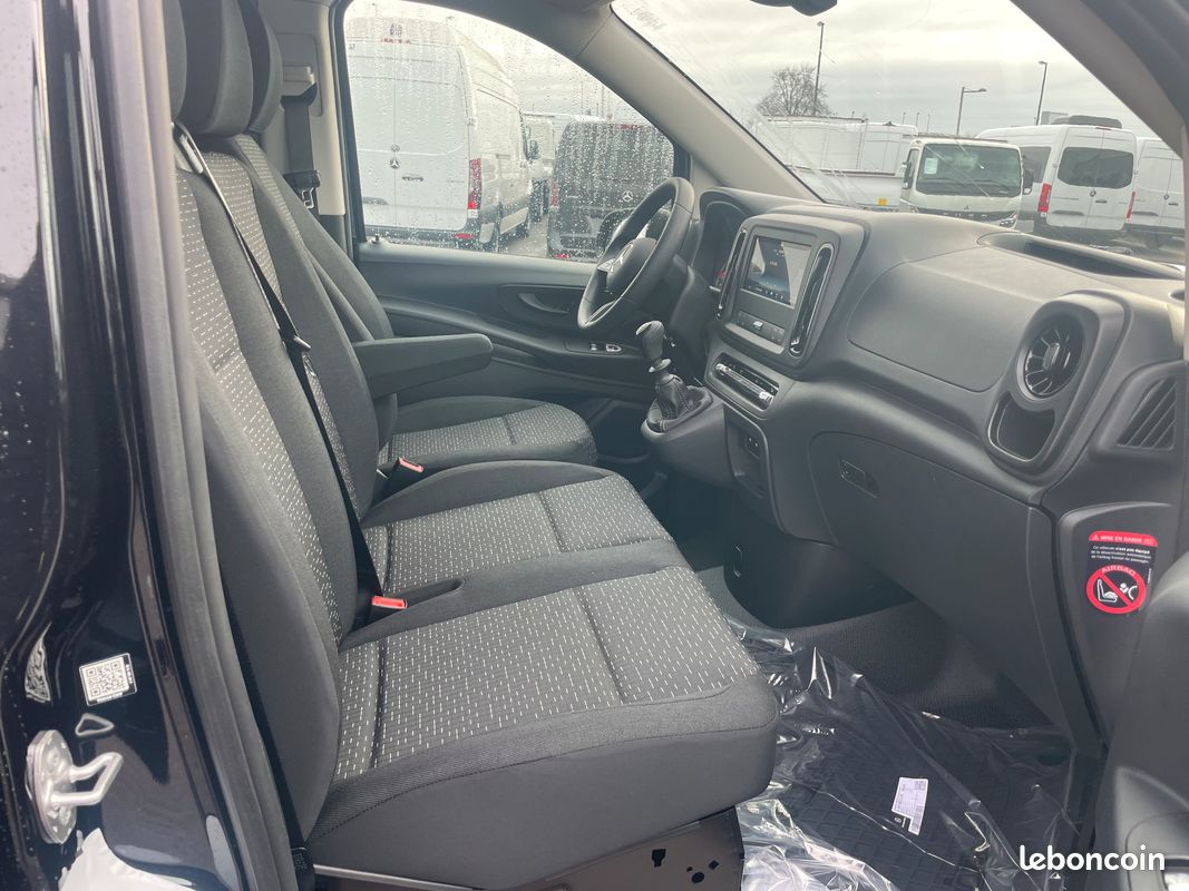 32 990 HT Mercedes Vito 114 CDI 136Ch Long 631 Euro(s) HT/Mois (image 5)