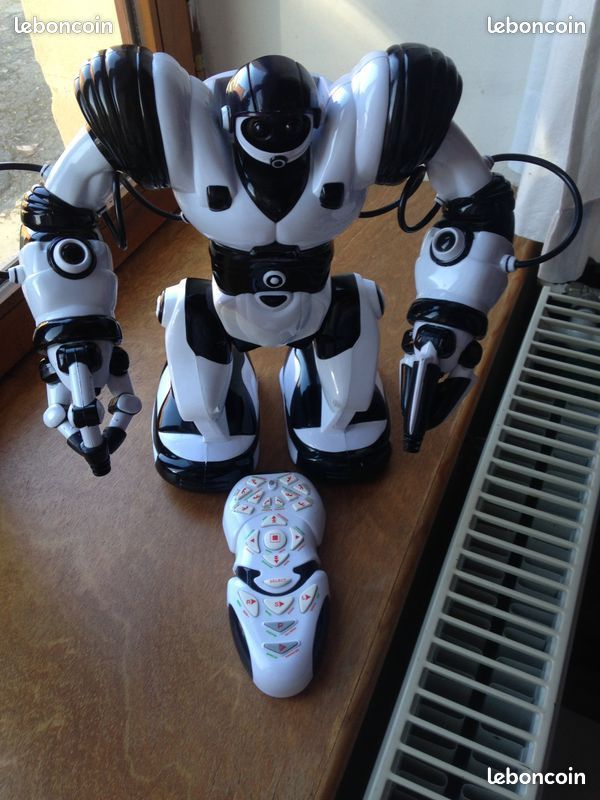 Robosapien Black Edition - Robot télécommandé WowWee