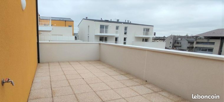 T3 avec terrasse et parking à ST JEAN DE BRAYE