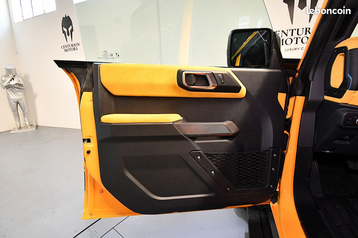 Ford branco Manhart 1/10 (image 13)