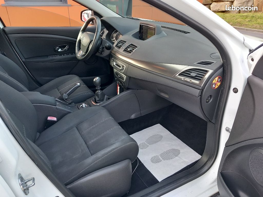 Renault Mégane III 1.5 dCi 110 FAP Energy eco2 Business (image 6)