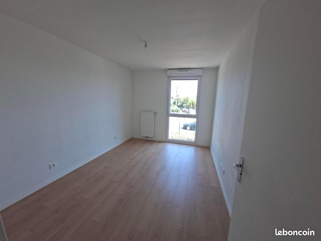 Appartement 3 pièces 68 m² · à Cenon · 68 m² · 907 €