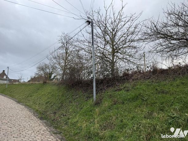 Terrain 698 m² QUIEVY