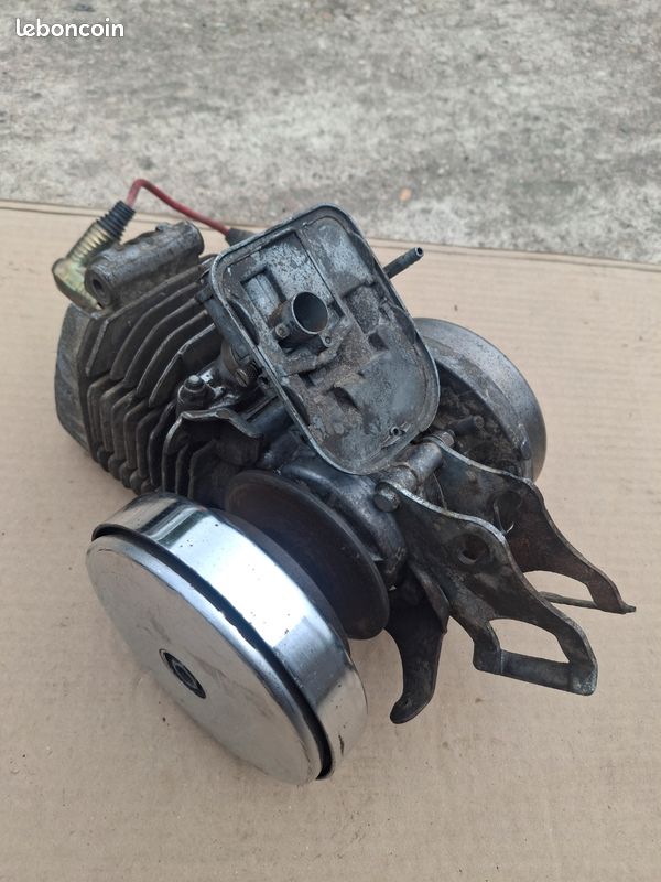 Moteur av7 motobécane sp93 (image 1)