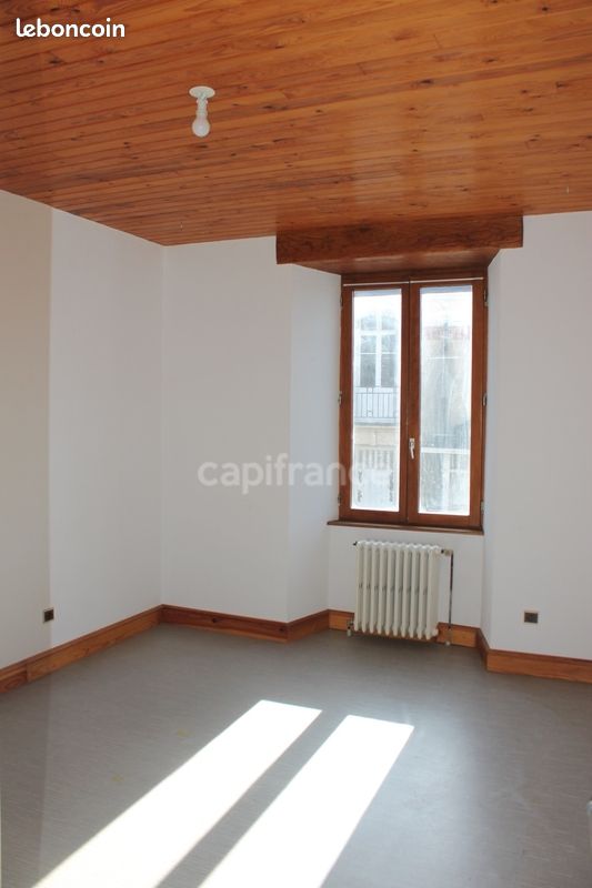 Maison 7 pièces 154 m² - Airvault 79600 (image principale 9)