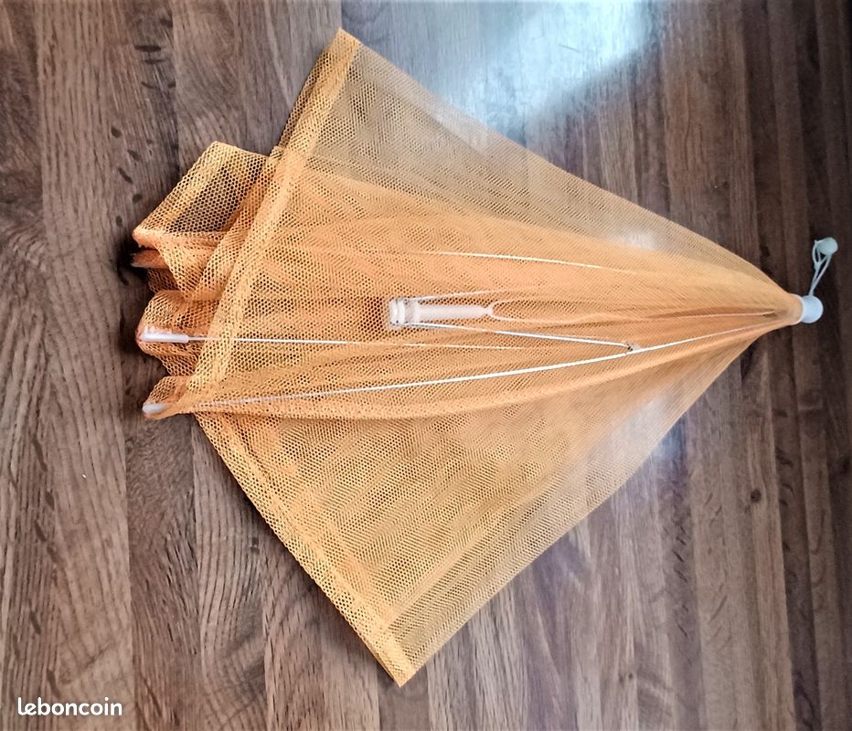 Cloche à aliments pliable (image 2)