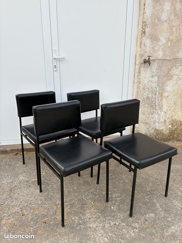 Chaises Philippon & Lecoq model p60 (image 1)