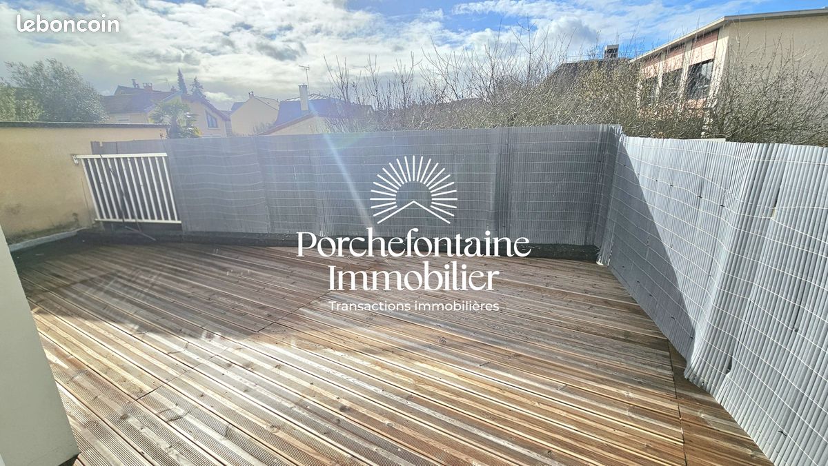 Appartement 4 pièces 111 m² · à Versailles · 111 m² · 1 860 €