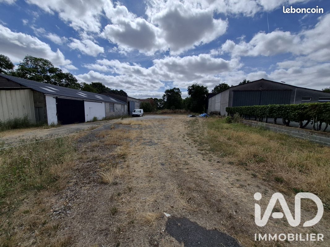 Terrain 725 m² · à Chemillé-en-Anjou · 725 m² · 45 000 €