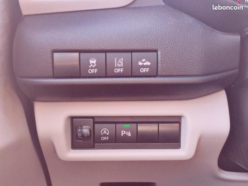 Suzuki Swift 1.2 Hybrid 83ch Privilège (image 17)