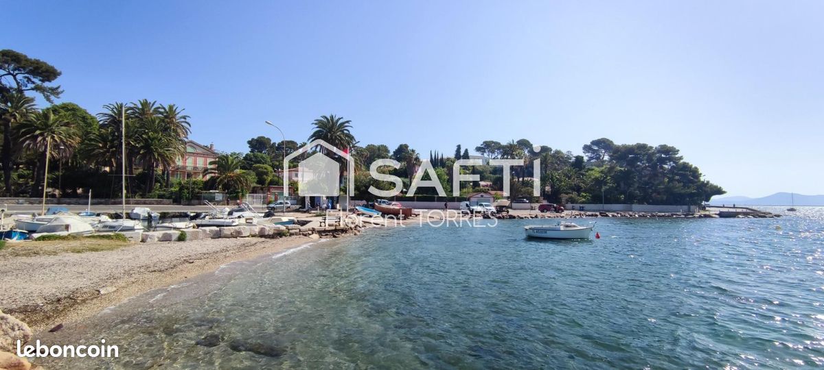 Maison 7 pièces 250 m² · à La Seyne-sur-Mer · 250 m² · 1 550 000 €
