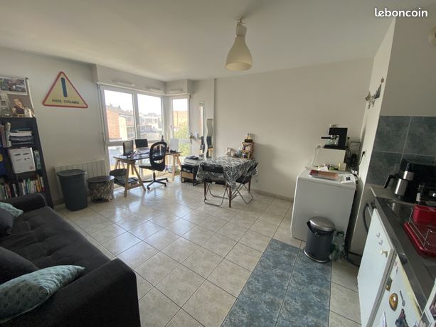 Studio 1 pièce 26 m²