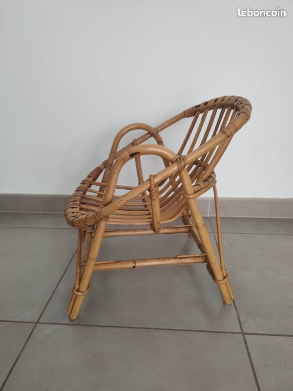 Fauteuil chaise vintage corbeille en rotin (image 2)