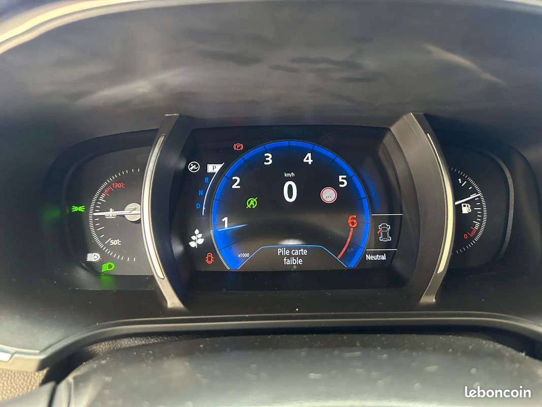 RENAULT Megane 1.3 140ch INTENS - 2020 - CarPlay - Boîte auto - Attelage - Caméra De Recul - Régulateur - Lumière D'Ambiance - Carte Main Libre (image 10)
