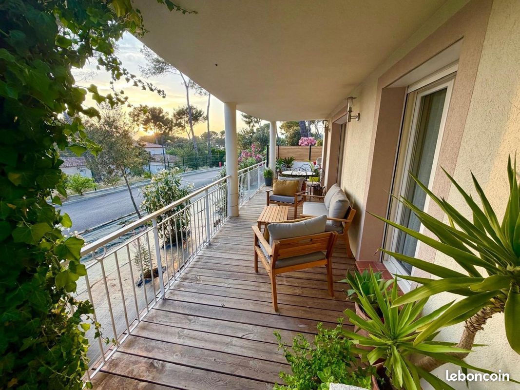Appartement 2 pièces 53 m² · à Carqueiranne · 53 m² · 297 000 €