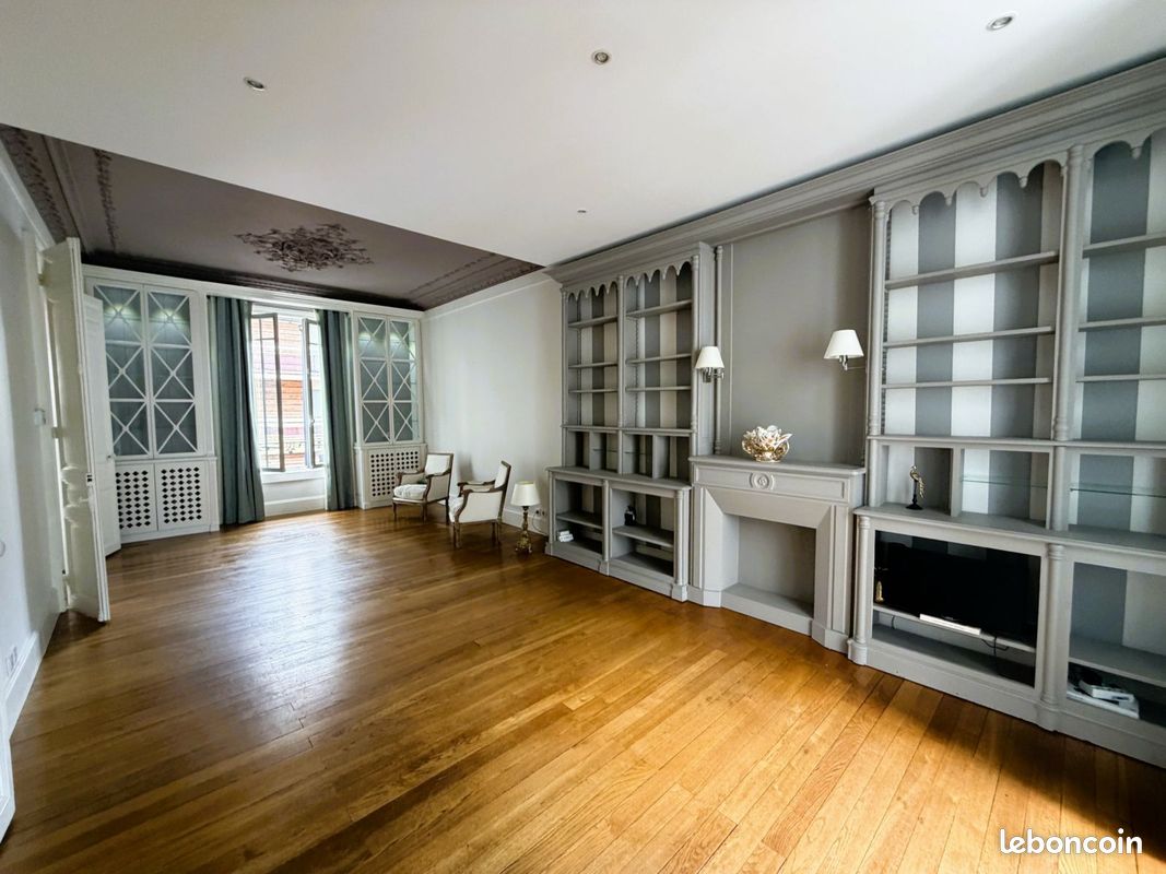 Maison 6 pièces 185 m² · à Vichy · 185 m² · 630 000 €