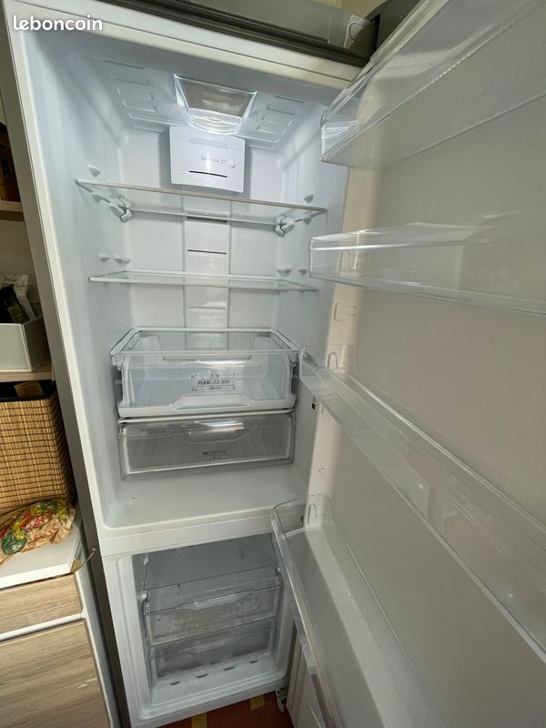 Réfrigérateur congélo INDESIT (image 2)