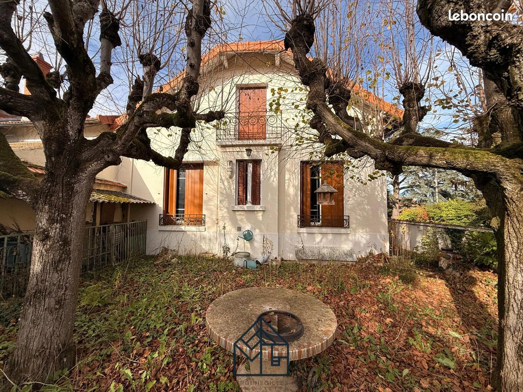 Maison 5 pièces 125 m² · à Riorges · 125 m² · 195 000 €