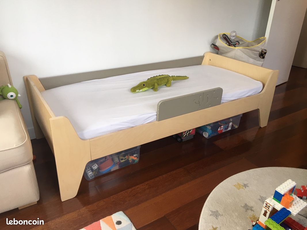 Chambre enfant Alfred & Compagnie (lit 70x160, matelas, bureau) (image 1)