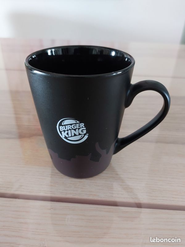Mug Humoristique Burger King 'Tout Va Bien' - Noir, Occasion Très Bon état - Pièce épuisée Collector