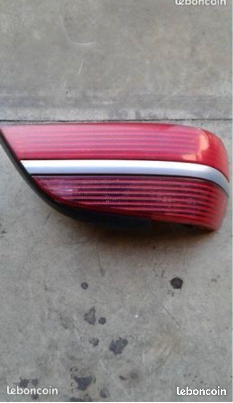 Brade feux arriere peugeot 406 phase 2 tbe (image 3)