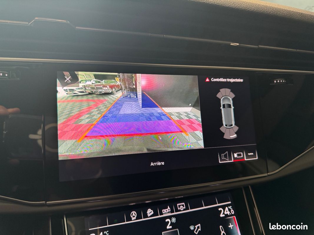 AUDI Q8 Q8 45 TDI 231 Tiptronic 8 Quattro / CarPlay / Caméra de recul / Sièges éléctriques (image 22)