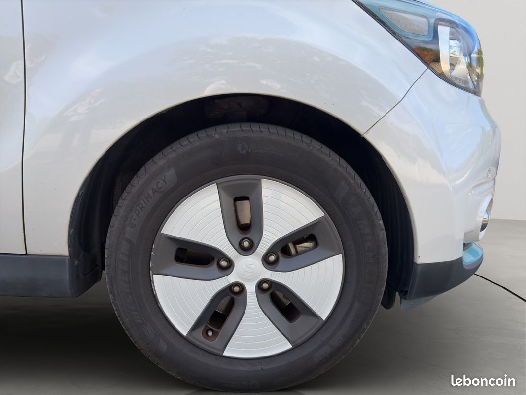 Kia SOUL EV Ultimate / SUIVI COMPLET / SOH 61%) (image 22)