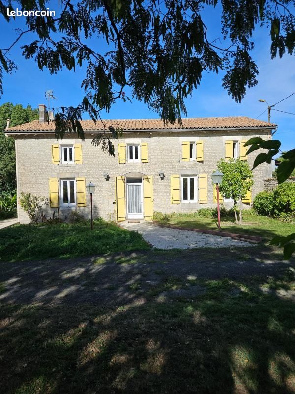 Maison 7 pièces 282 m² · aux Églises-d'Argenteuil · 282 m² · 329 000 €