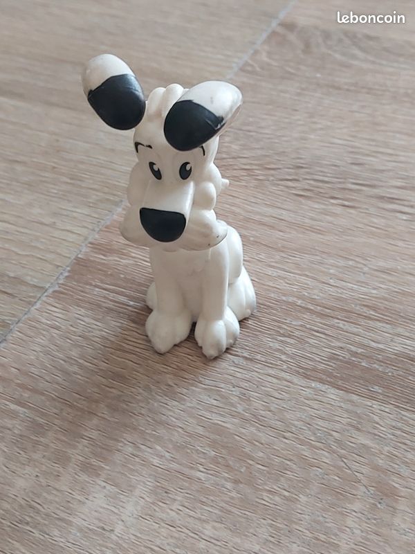Lot de 2 figurines Idefix et Pollux (image 1)