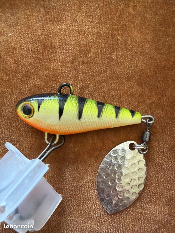 • Spinnerbait SPINMAD 35 g – coloris perche• Poisson nageur 7 cm – coloris truite (image 3)
