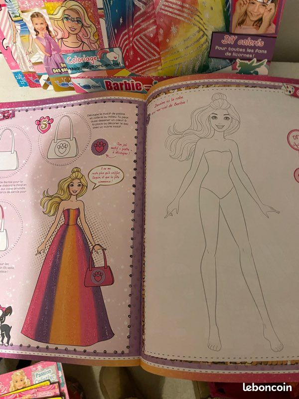 Lot de 11 livres Barbie (image 4)