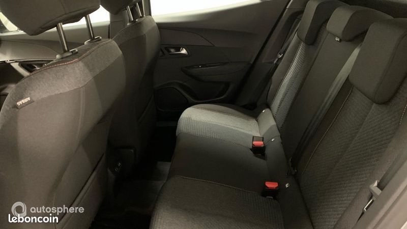 Peugeot 2008 e-2008 156ch Style (image 13)