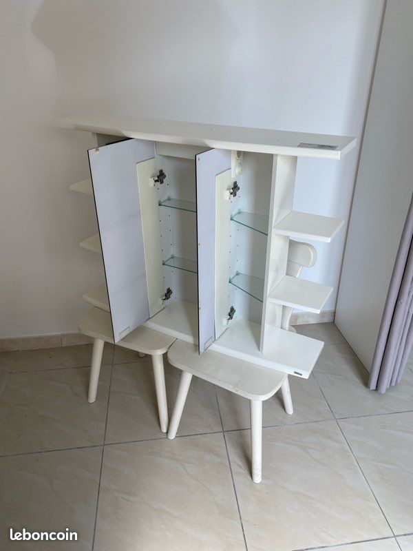 Armoire de Toilette / Meuble de Rangement Haut Salle de Bain Mural Suspendu avec 3 Portes Miroir + Éclairage - Très Bon État (image 6)