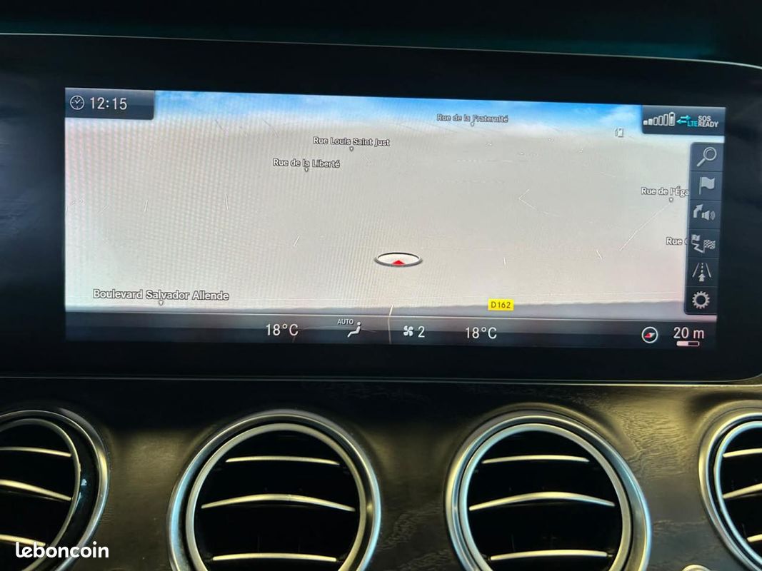 MERCEDES CLASSE E E 220 D - BVA 9G-Tronic BERLINE - AMG Line - TOIT OUVRANT - CAMERA 360 - ENTRETIEN COMPLET - 2EME (image 39)