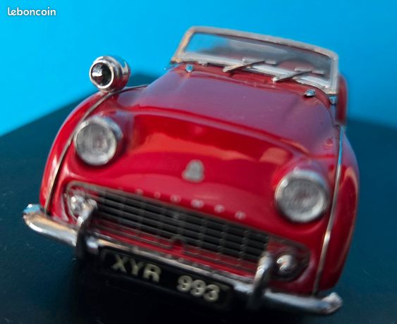 Jouef Evolution 1/43 – Triumph TR3A – Diecast Argenté – Modèle 1009 – Occasion