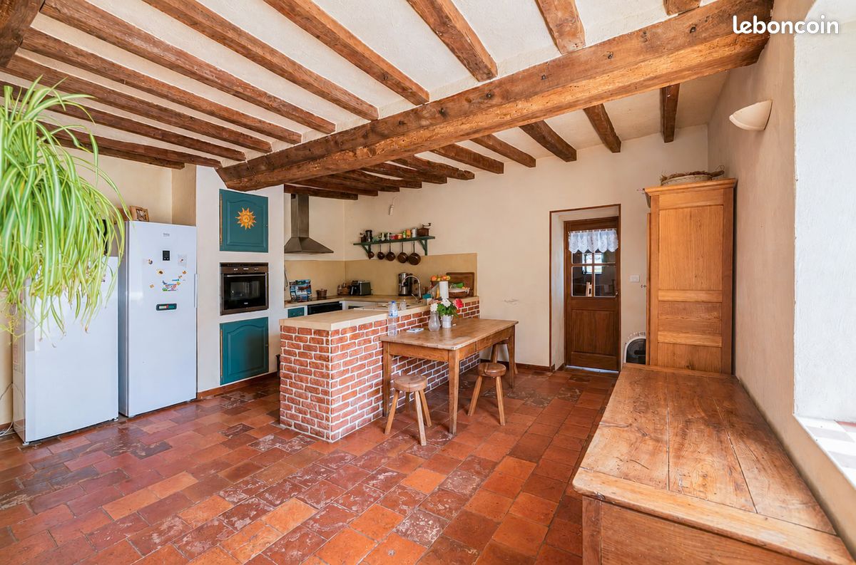 Maison 6 pièces 139 m² · à Douillet · 139 m² · 156 000 €