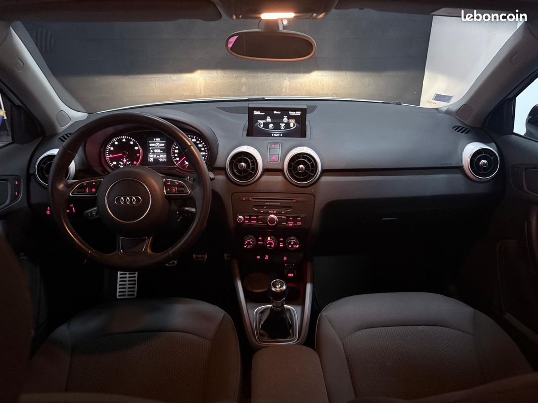 AUDI A1 SPORTBACK 1.2 TFSI 86 S line *REVISION A JOUR* *CT OK* *PLAQUETTES DE FREIN NEUVES (image 18)