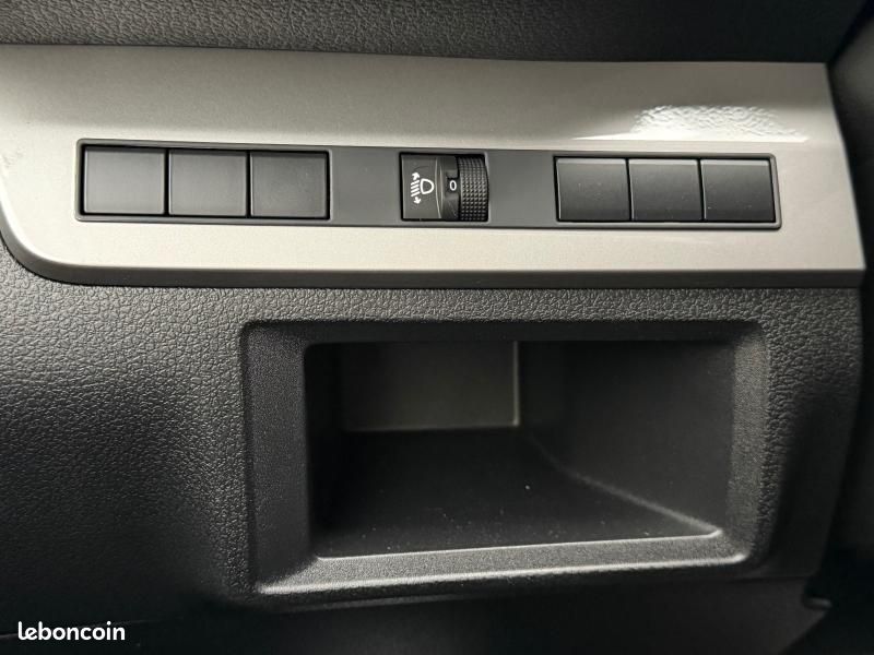 Opel Vivaro Fg M 2.0 BlueHDi 145ch S&S Pack Premium Connect EAT8 (image 18)