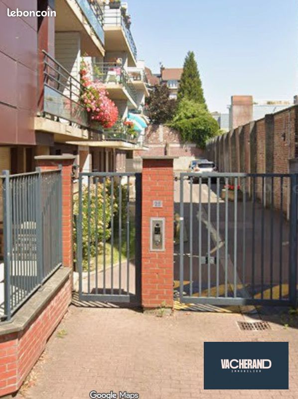 Parking 15 m² · à La Madeleine · 15 m² · 20 000 €