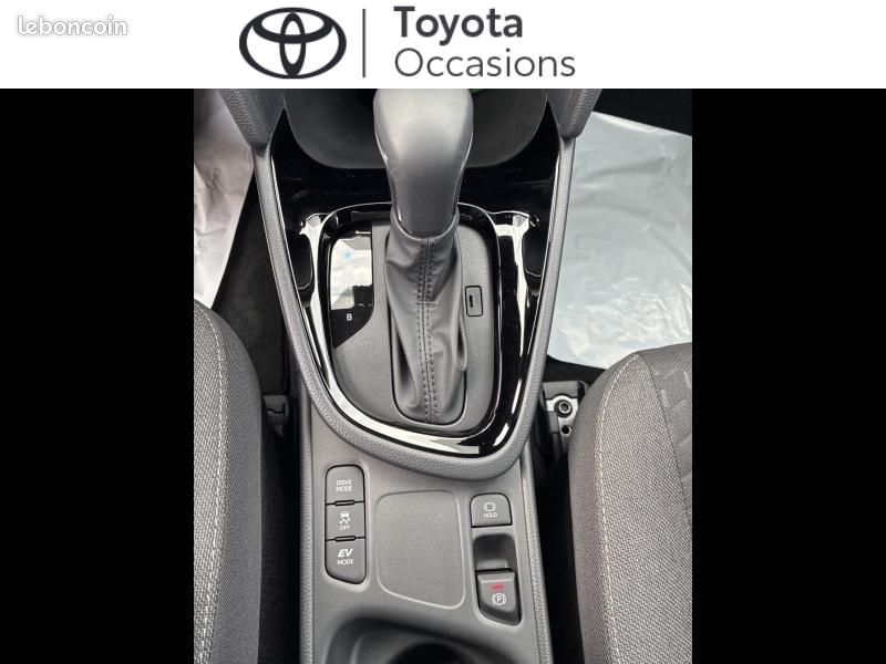 Toyota Yaris Cross 116h Design PACK CARGO MY26 (image 11)