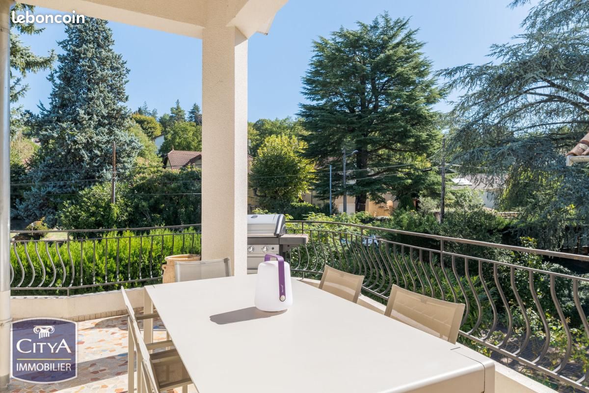 Maison 6 pièces 200 m² · à Neuville-sur-Saône · 200 m² · 630 000 €