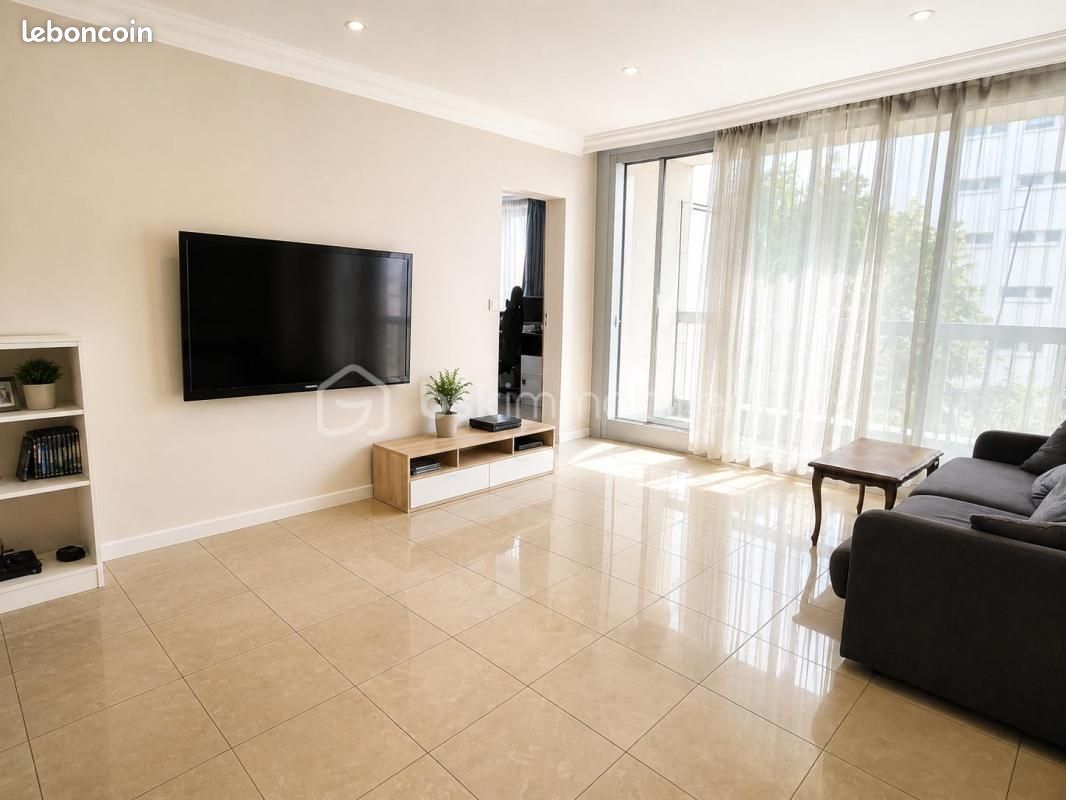 Appartement 4 pièces 90 m² · à Paris · 90 m² · 470 000 €
