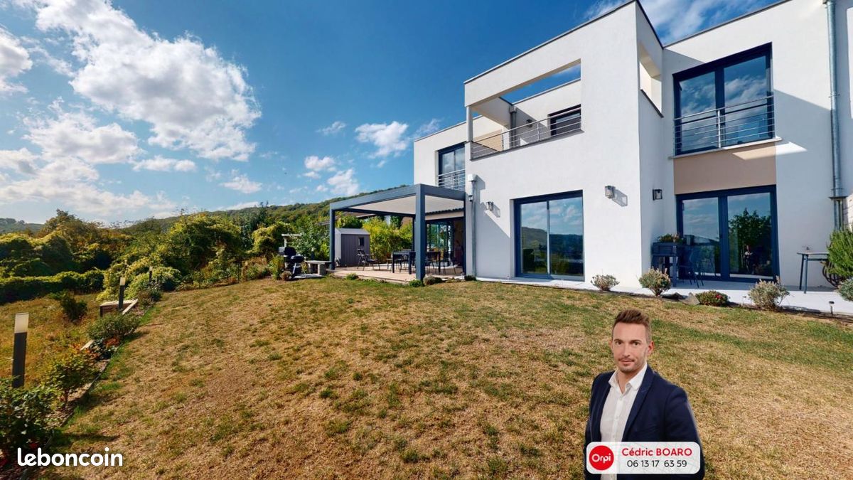 Maison 6 pièces 245 m² · à Norroy-le-Veneur · 245 m² · 789 000 €