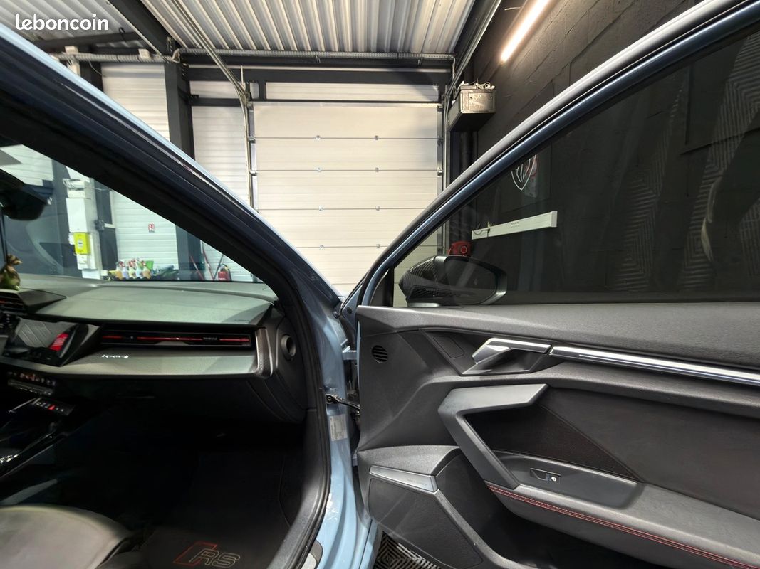 Audi RS3 III SPORTBACK 2.5 TFSI 400 QUATTRO S TRONIC FREINS CERAMIQUE - BANG&OLUFSEN - TOIT OUVRANT (image 19)