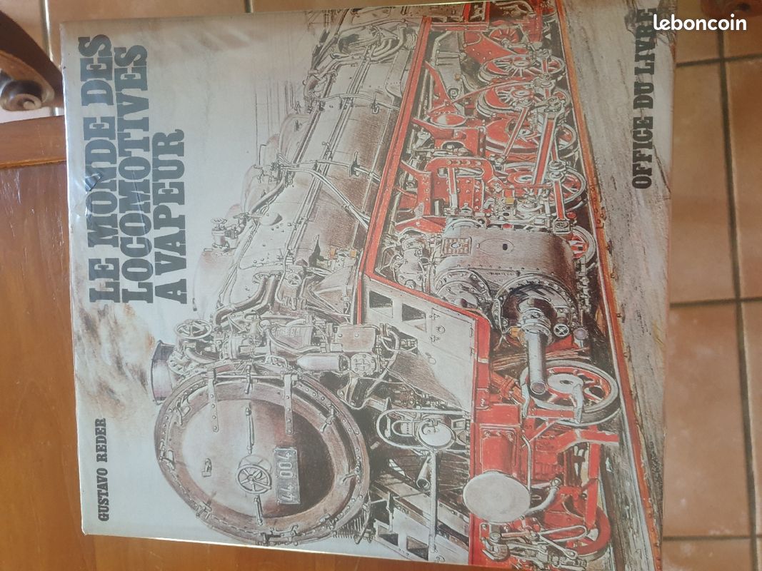 Livre le monde des locomotives a vapeur (image 1)