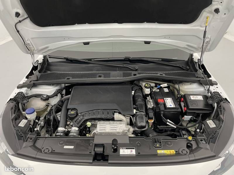 Peugeot 208 PureTech 100 S&S BVM6 Style (image 21)