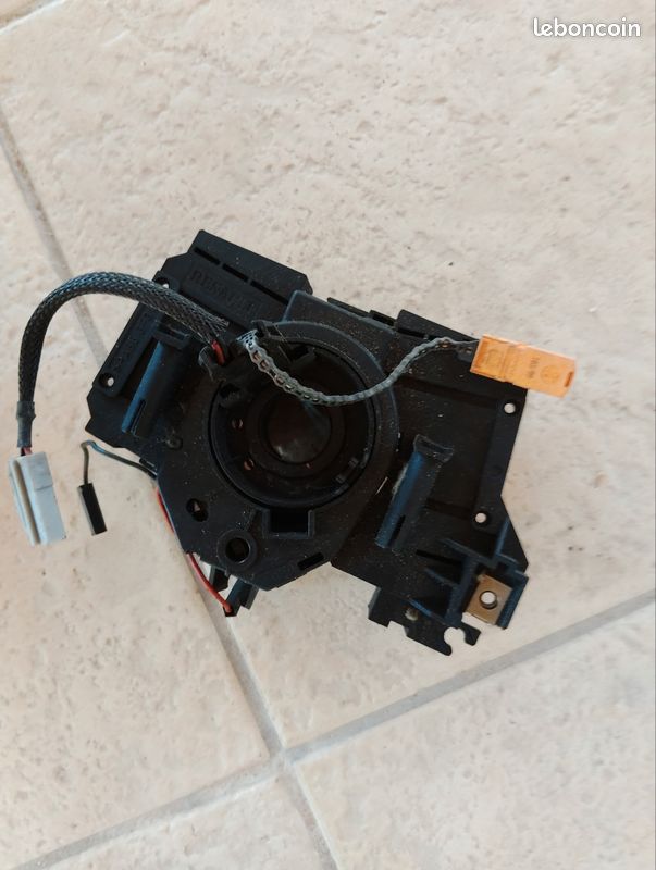 Contacteur tournant clio 2 (image 1)