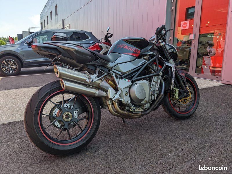 MV Agusta Brutale 910R (image 1)
